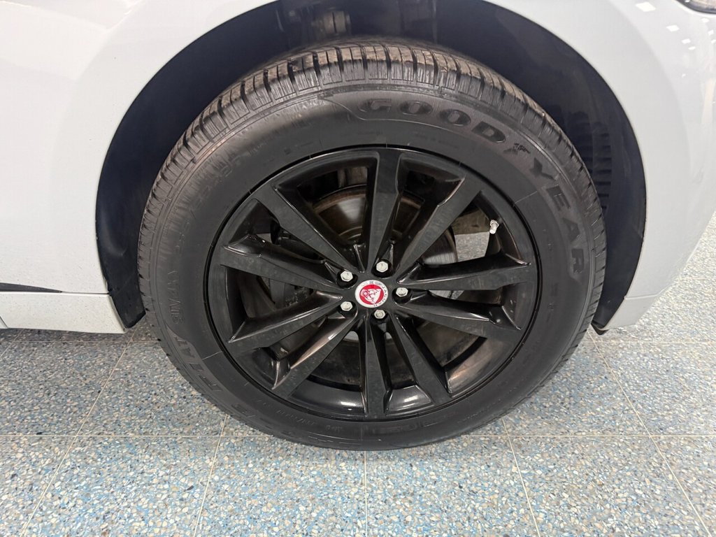 Used Jaguar F-Pace 2020 for sale - 76792249: Photo 28