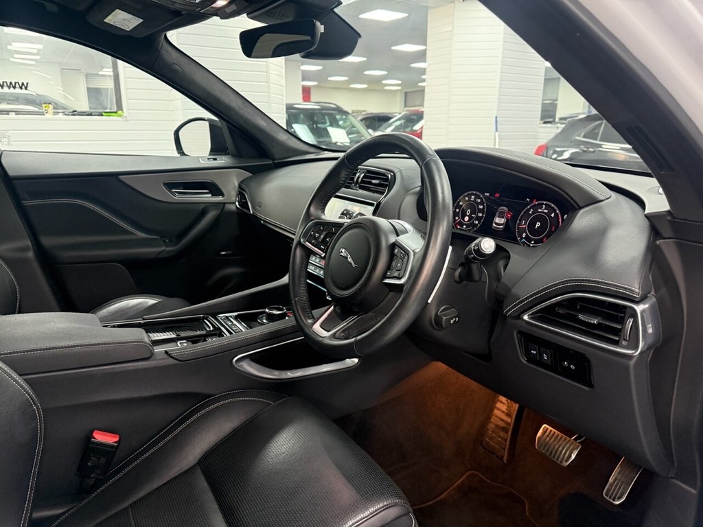 Used Jaguar F-Pace 2020 for sale - 76792249: Photo 29