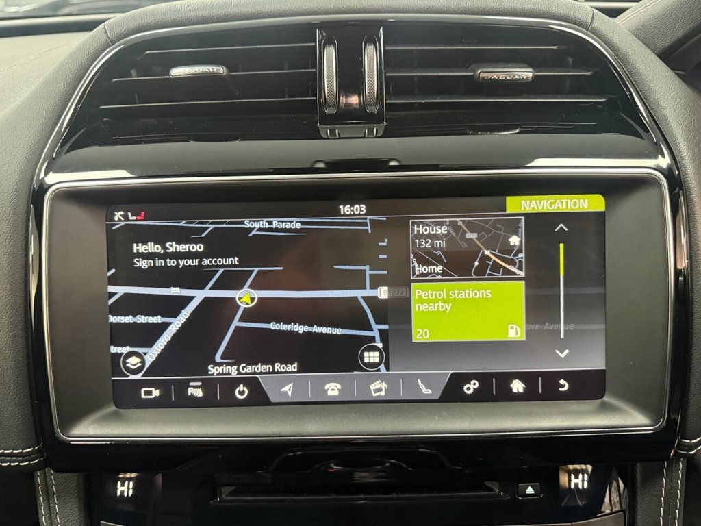 Used Jaguar F-Pace 2020 for sale - 76792249: Photo 40