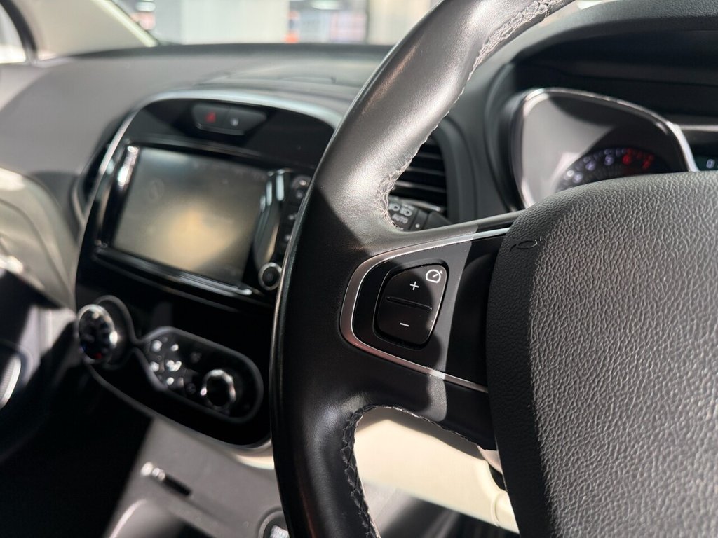 Used Renault Captur 2018 for sale - 77084094: Photo 32
