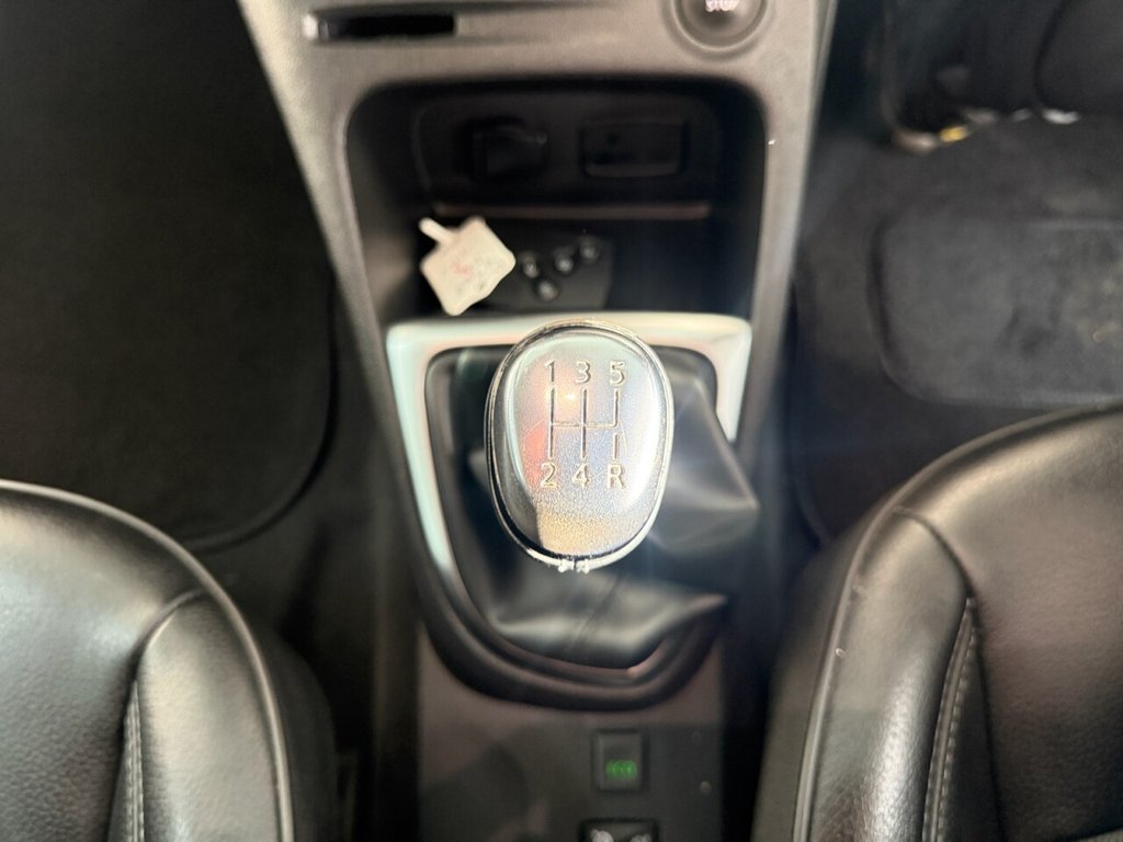 Used Renault Captur 2018 for sale - 77084094: Photo 47
