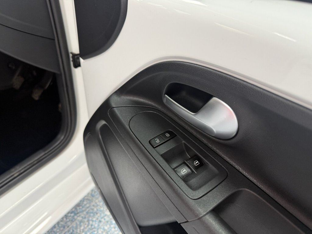 Used Volkswagen up! 2018 for sale - 76776679: Photo 23