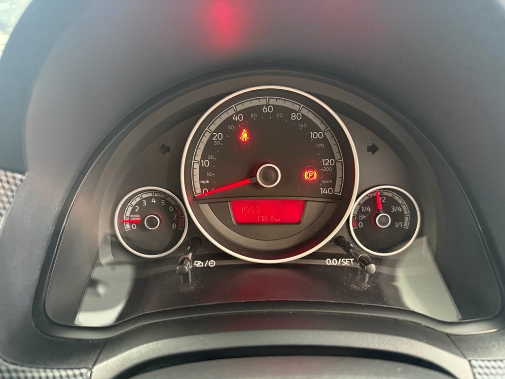 Used Volkswagen up! 2018 for sale - 76776679: Photo 26