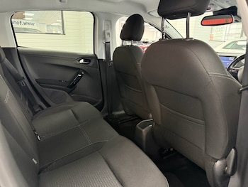 Used Peugeot 208 2019 for sale - 76776623: Photo