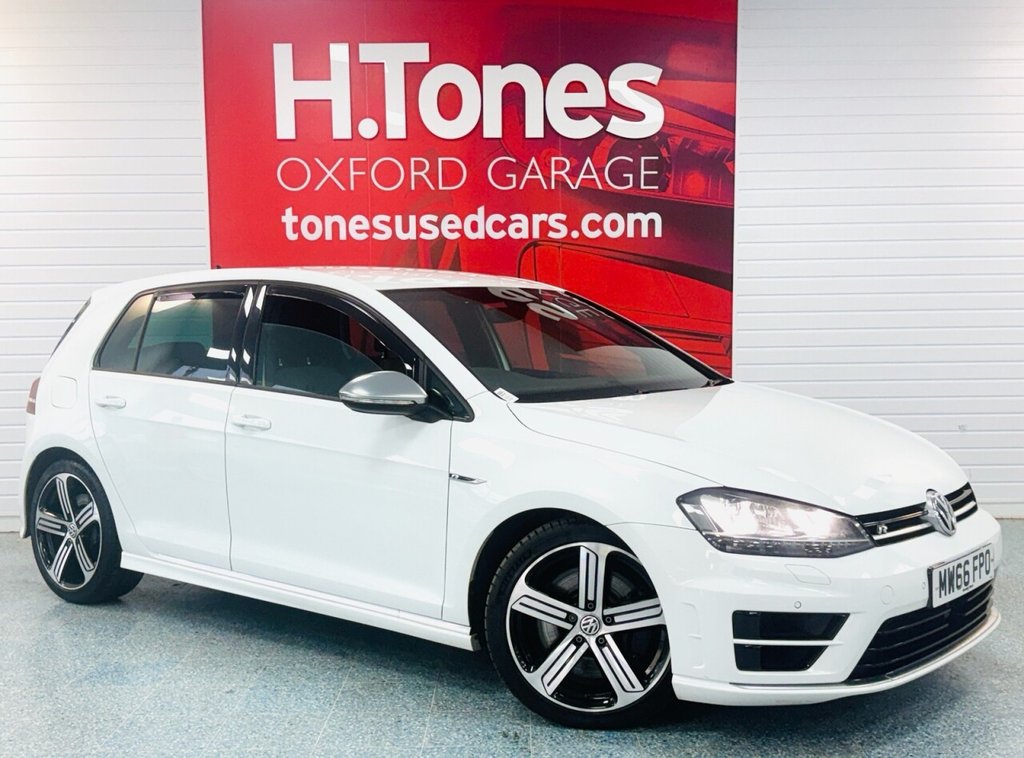 Used Volkswagen Golf 2016 for sale - 76776701: Photo 1