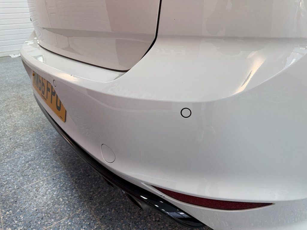 Used Volkswagen Golf 2016 for sale - 76776701: Photo 11