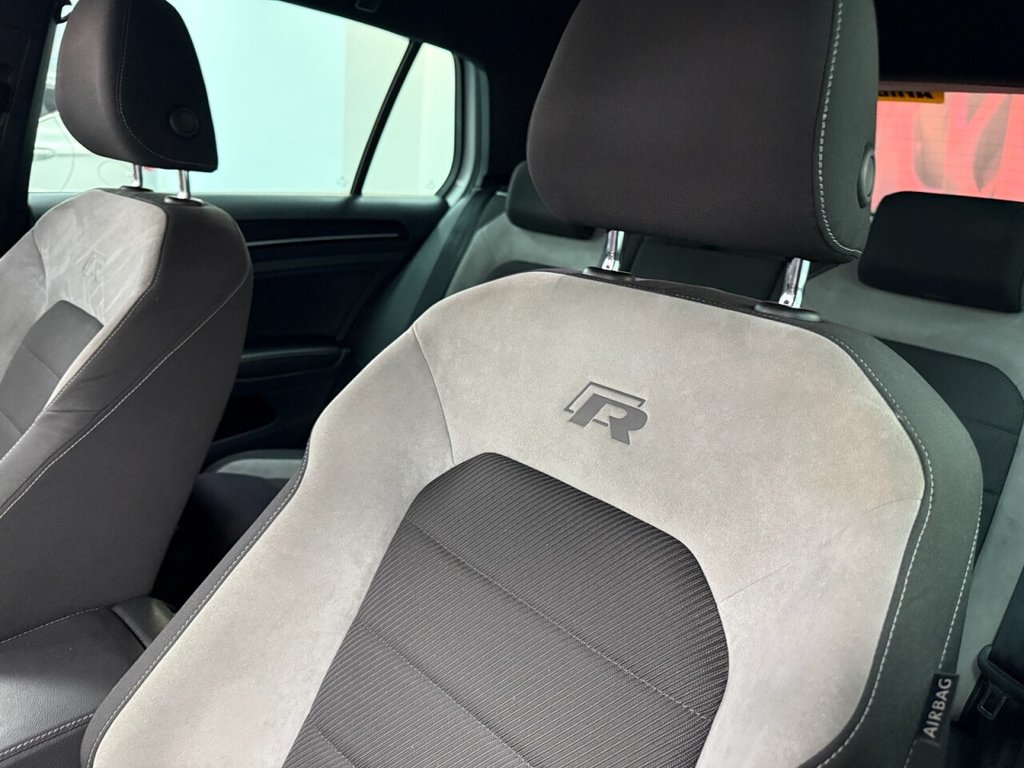 Used Volkswagen Golf 2016 for sale - 76776701: Photo 16