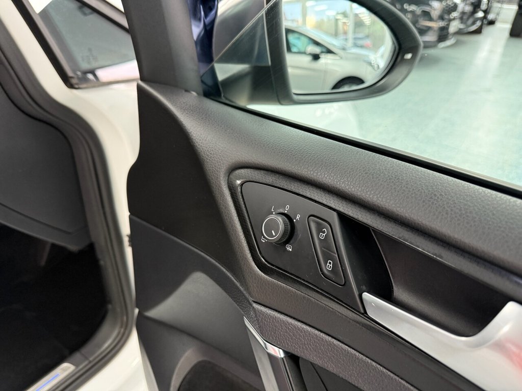 Used Volkswagen Golf 2016 for sale - 76776701: Photo 21