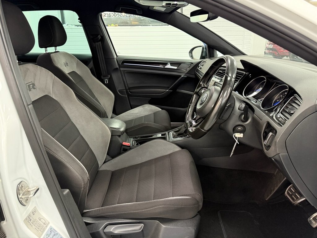 Used Volkswagen Golf 2016 for sale - 76776701: Photo 22