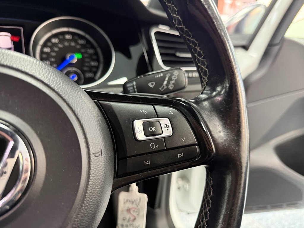 Used Volkswagen Golf 2016 for sale - 76776701: Photo 31