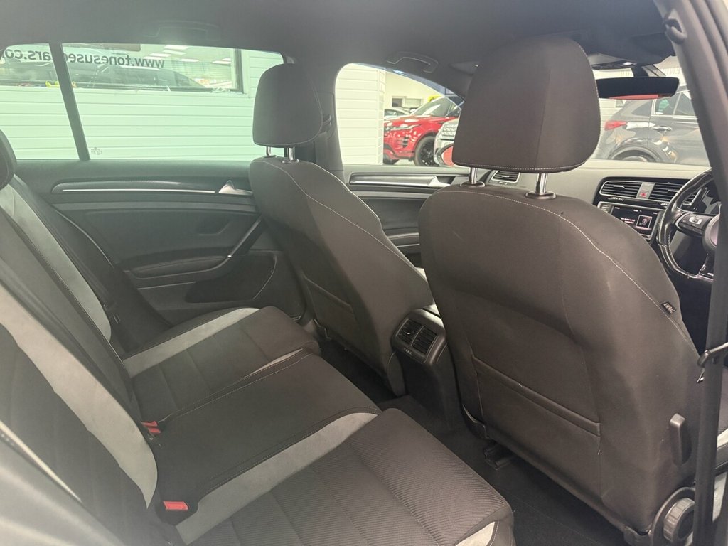 Used Volkswagen Golf 2016 for sale - 76776701: Photo 4
