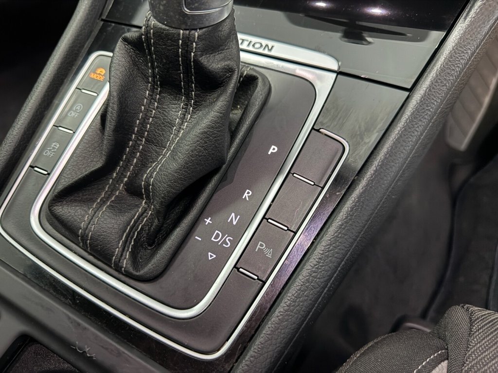 Used Volkswagen Golf 2016 for sale - 76776701: Photo 44