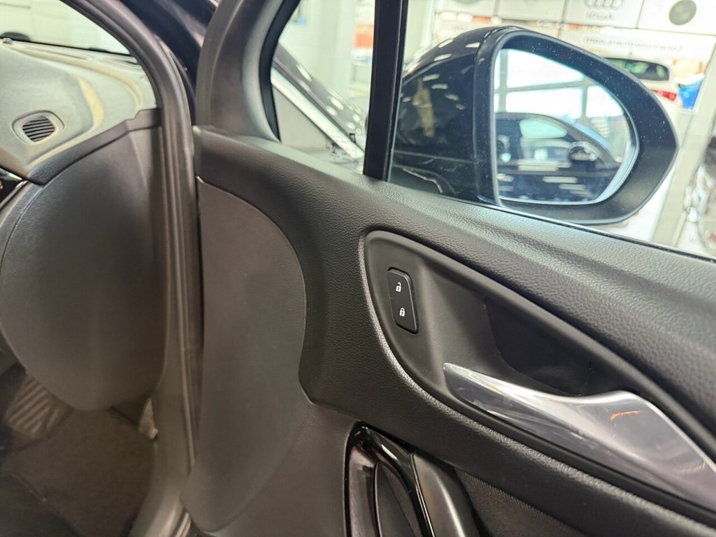 Used Vauxhall Astra 2018 for sale - 77891037: Photo 23