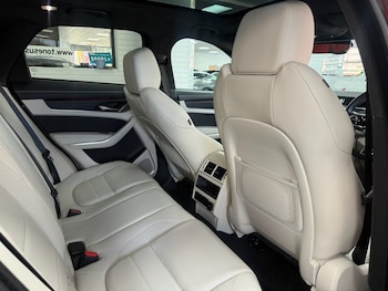 Used Jaguar F-Pace 2021 for sale - 79186788: Photo