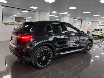 Used Mercedes-Benz GLA 2020 for sale - 78874878: Photo