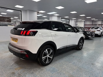 Used Peugeot 3008 2018 for sale - 76973783: Photo