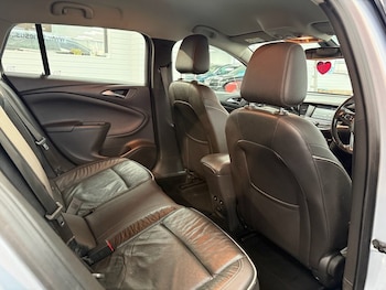 Used Vauxhall Astra 2017 for sale - 77806158: Photo