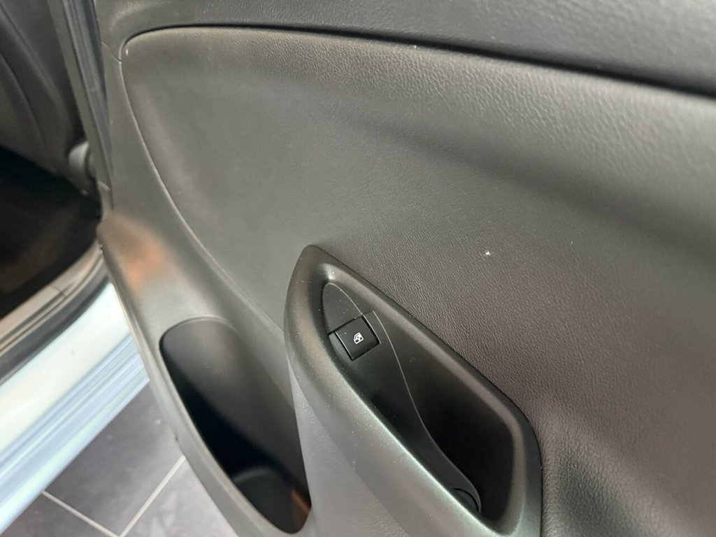 Used Vauxhall Astra 2017 for sale - 77806158: Photo 6