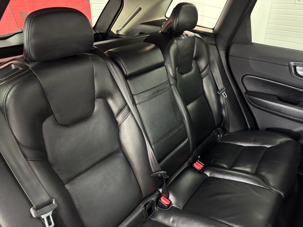 Used Volvo XC60 2019 for sale - 76776630: Photo 32