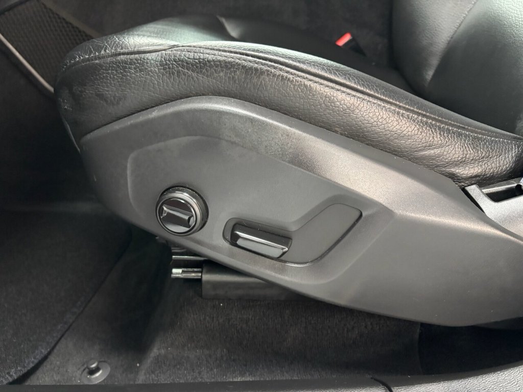 Used Volvo XC60 2019 for sale - 76776630: Photo 35