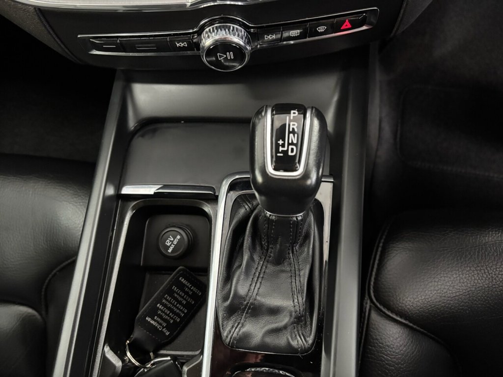 Used Volvo XC60 2019 for sale - 76776630: Photo 45