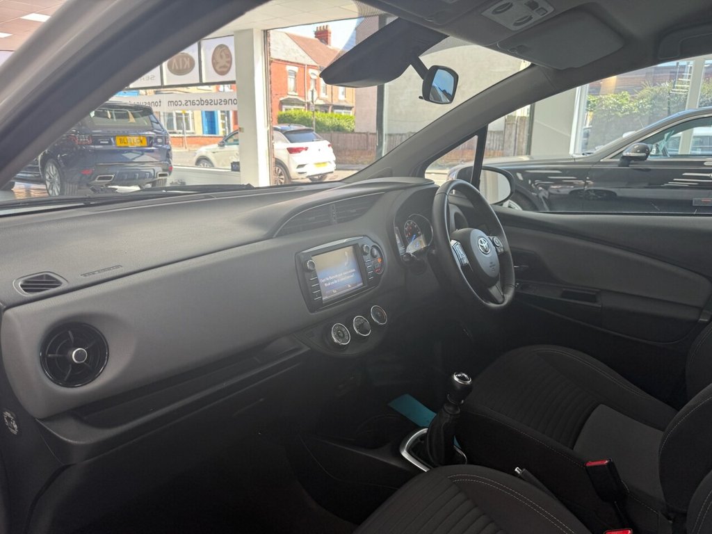 Used Toyota Yaris 2019 for sale - 77226634: Photo 12