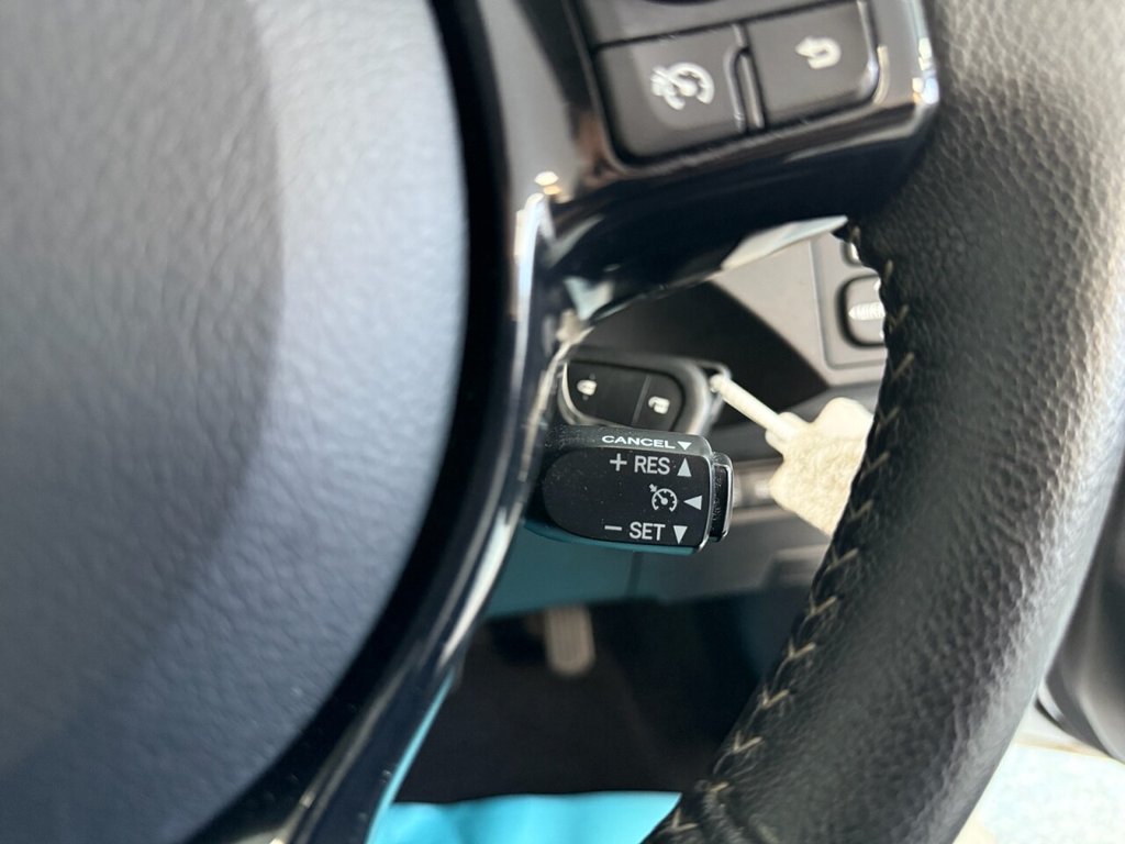 Used Toyota Yaris 2019 for sale - 77226634: Photo 29