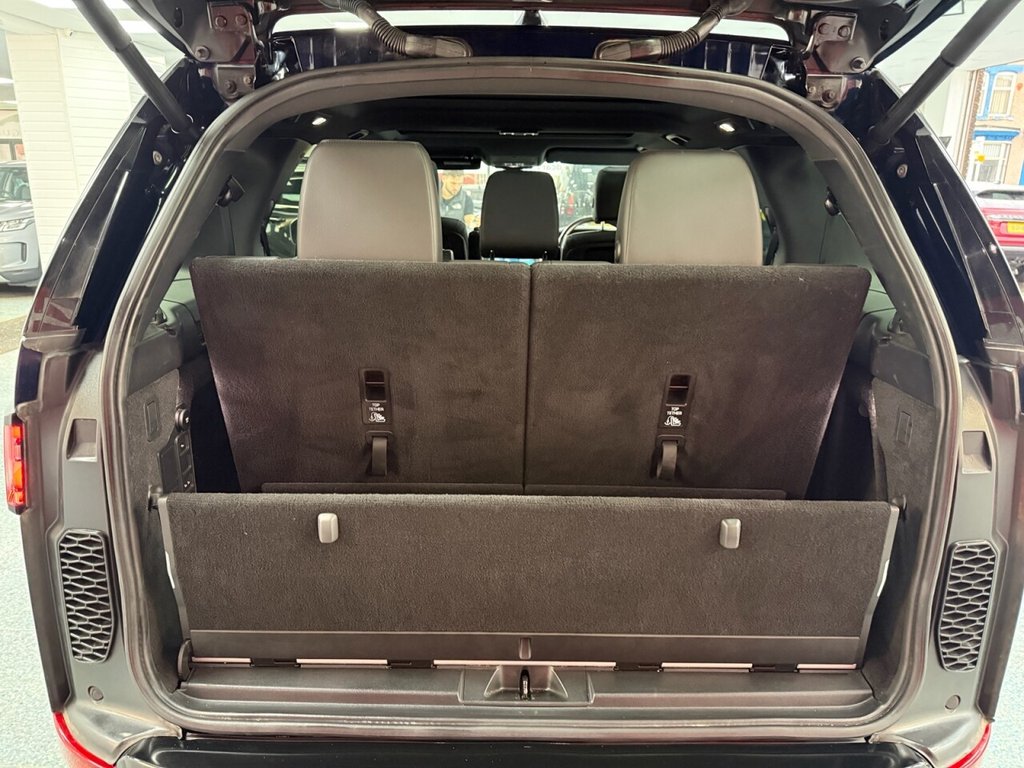Used Land Rover Discovery 2019 for sale - 76776688: Photo 15