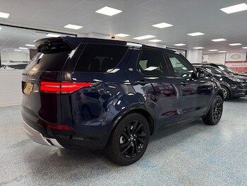 Used Land Rover Discovery 2019 for sale - 76776688: Photo