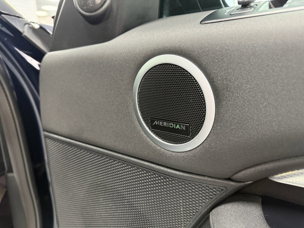 Used Land Rover Discovery 2019 for sale - 76776688: Photo 37