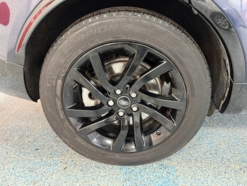 Used Land Rover Discovery 2019 for sale - 76776688: Photo