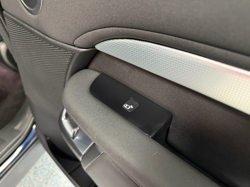 Used Land Rover Discovery 2019 for sale - 76776688: Photo 7