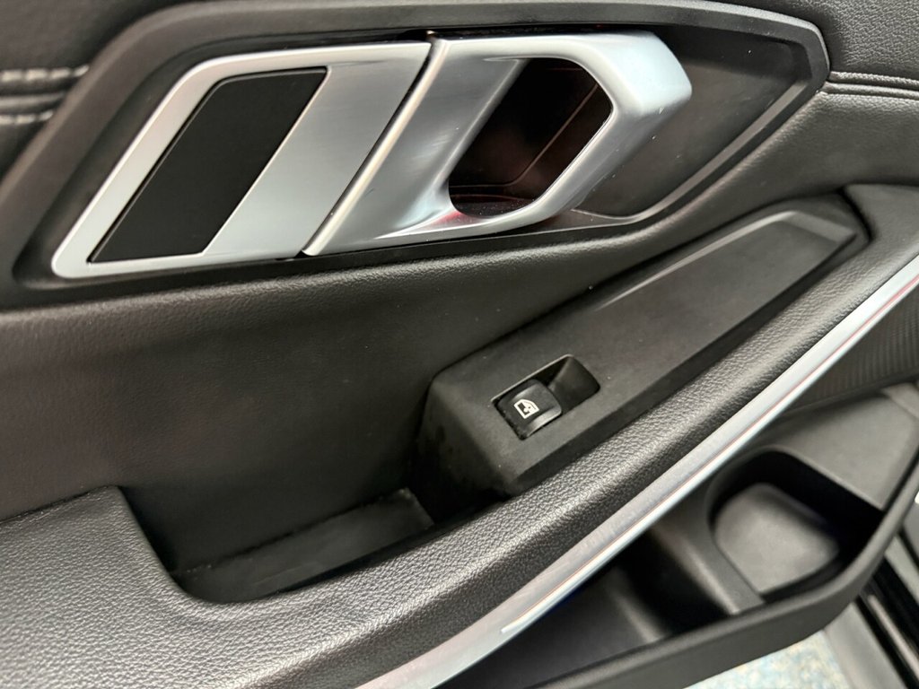 Used BMW 3 Series 2019 for sale - 76776556: Photo 18