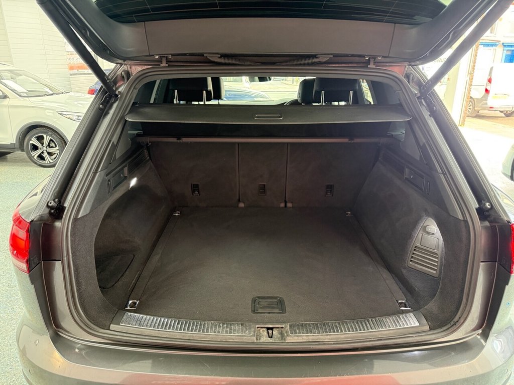 Used Volkswagen Touareg 2023 for sale - 77655206: Photo 10