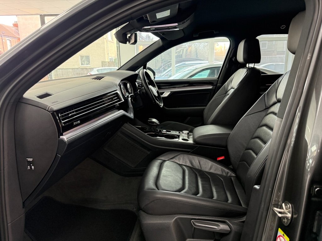 Used Volkswagen Touareg 2023 for sale - 77655206: Photo 17