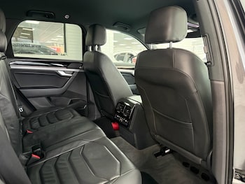 Used Volkswagen Touareg 2023 for sale - 77655206: Photo