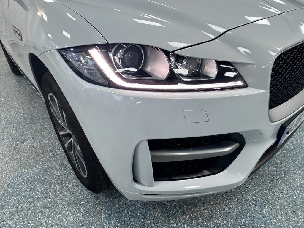 Used Jaguar F-Pace 2017 for sale - 77748283: Photo 10