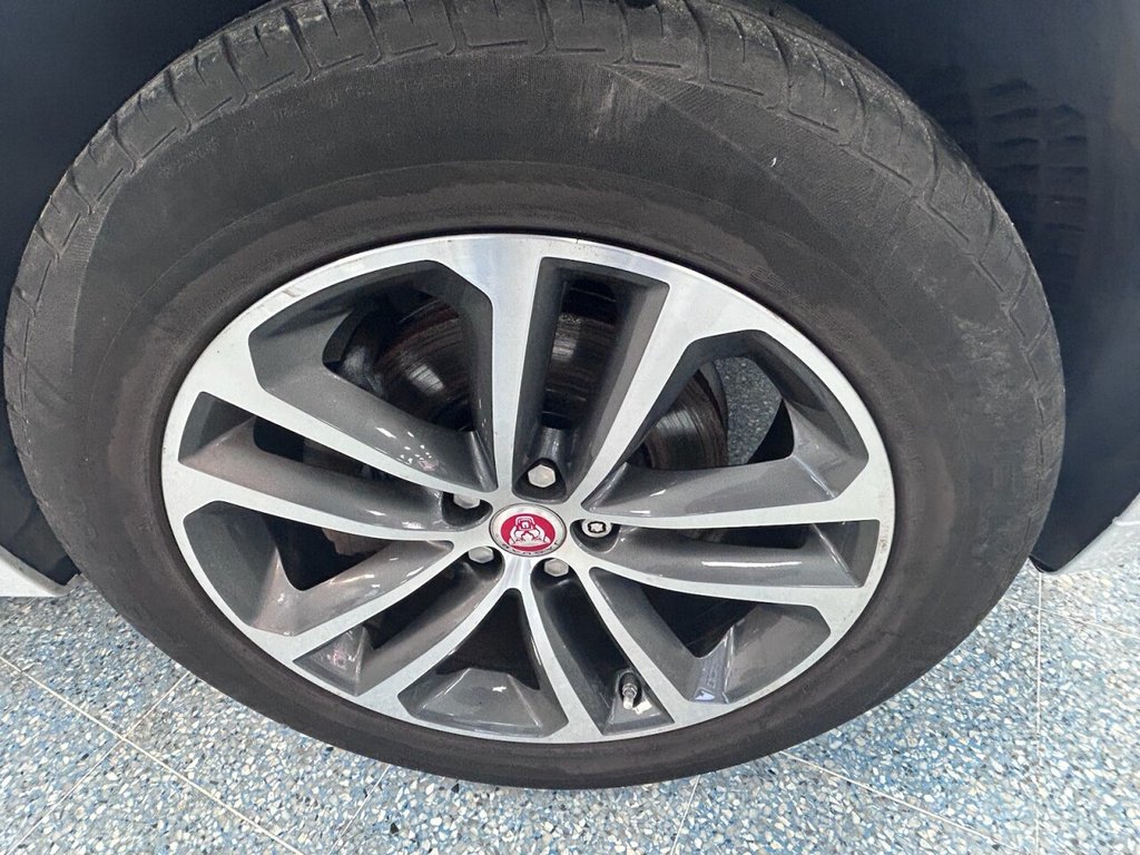 Used Jaguar F-Pace 2017 for sale - 77748283: Photo 12