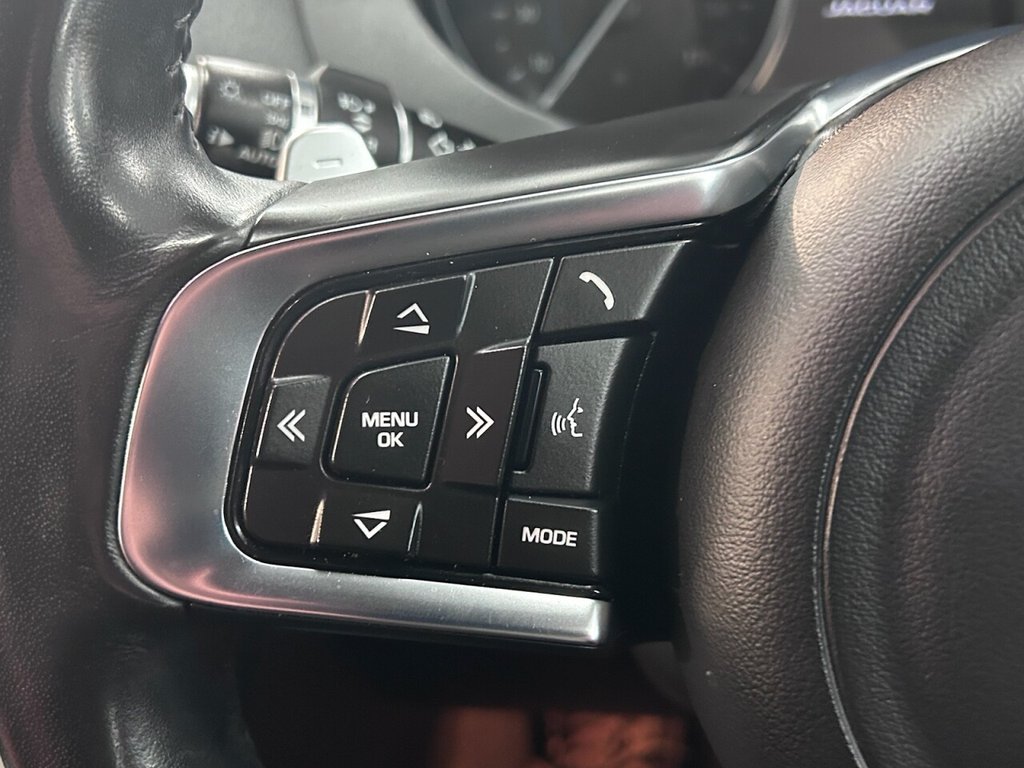 Used Jaguar F-Pace 2017 for sale - 77748283: Photo 30