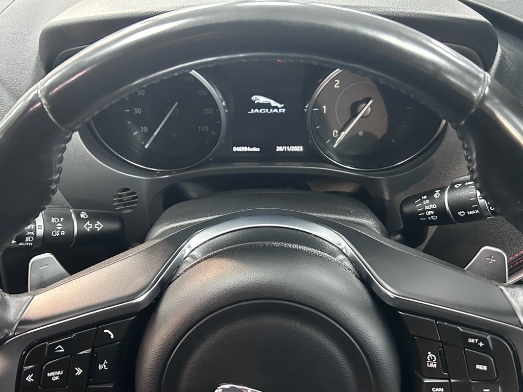 Used Jaguar F-Pace 2017 for sale - 77748283: Photo 32