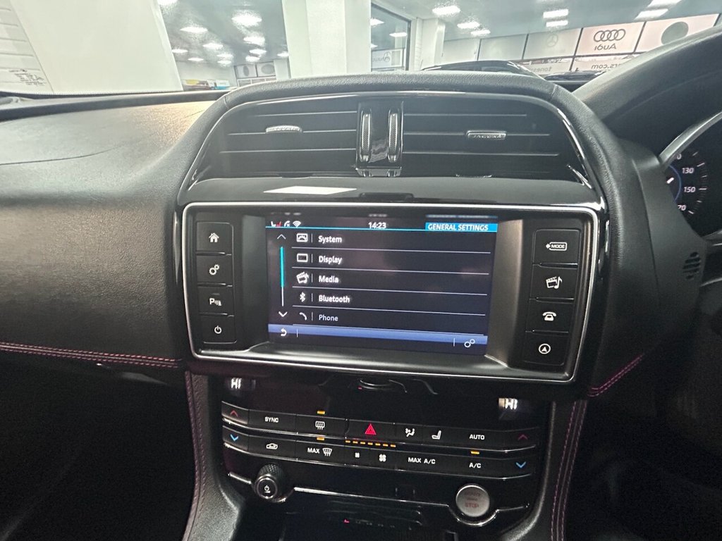 Used Jaguar F-Pace 2017 for sale - 77748283: Photo 37