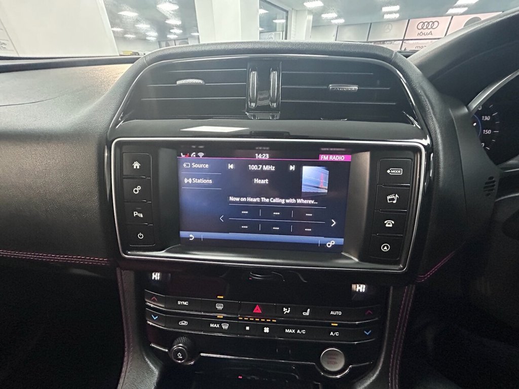 Used Jaguar F-Pace 2017 for sale - 77748283: Photo 38