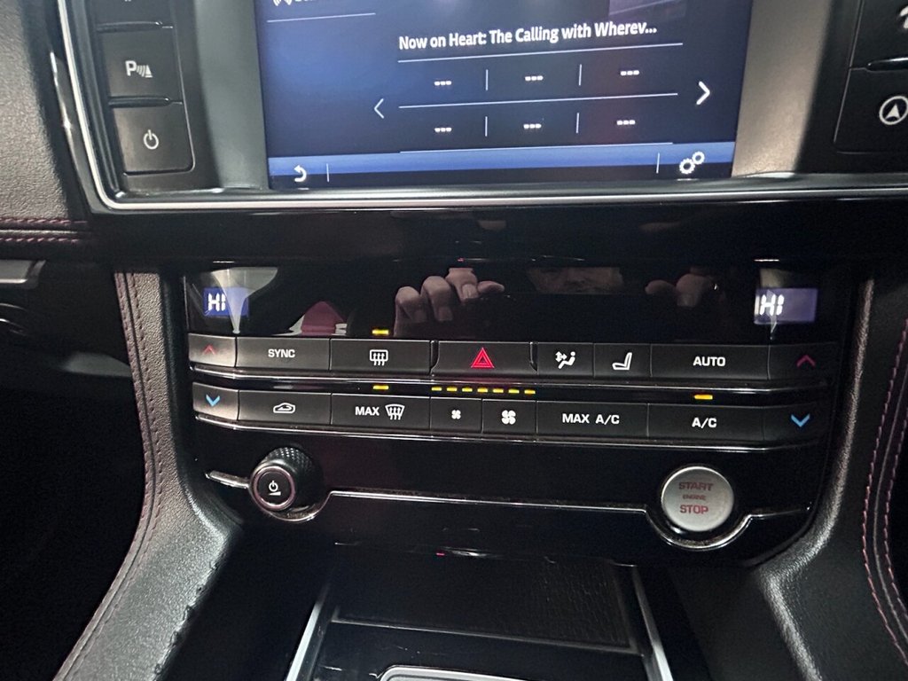 Used Jaguar F-Pace 2017 for sale - 77748283: Photo 40