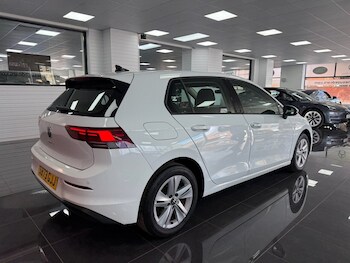 Used Volkswagen Golf 2023 for sale - 78358014: Photo