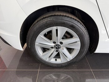 Used Volkswagen Golf 2023 for sale - 78358014: Photo