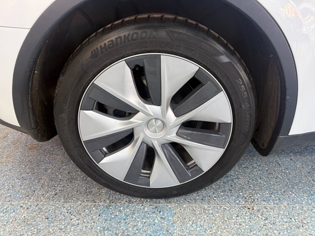 Used Tesla Model Y 2024 for sale - 76797998: Photo 3