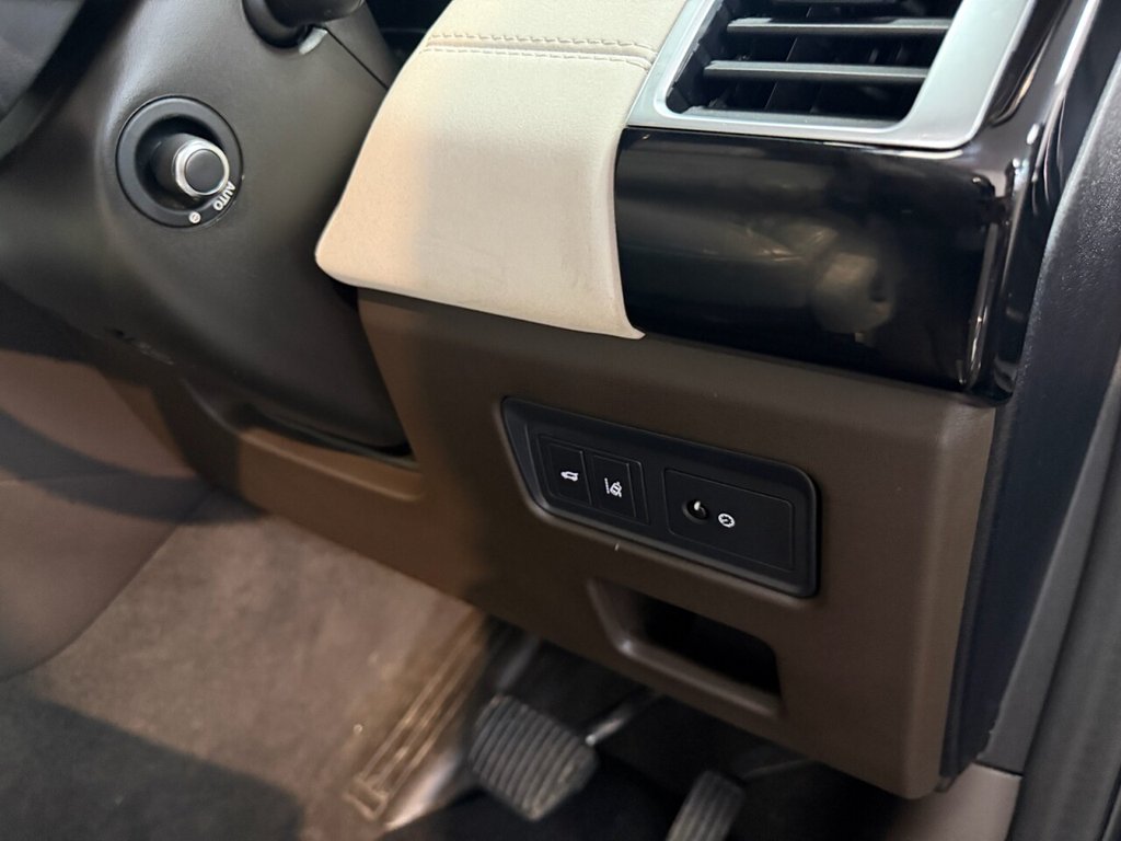 Used Land Rover Discovery 2017 for sale - 77806021: Photo 35