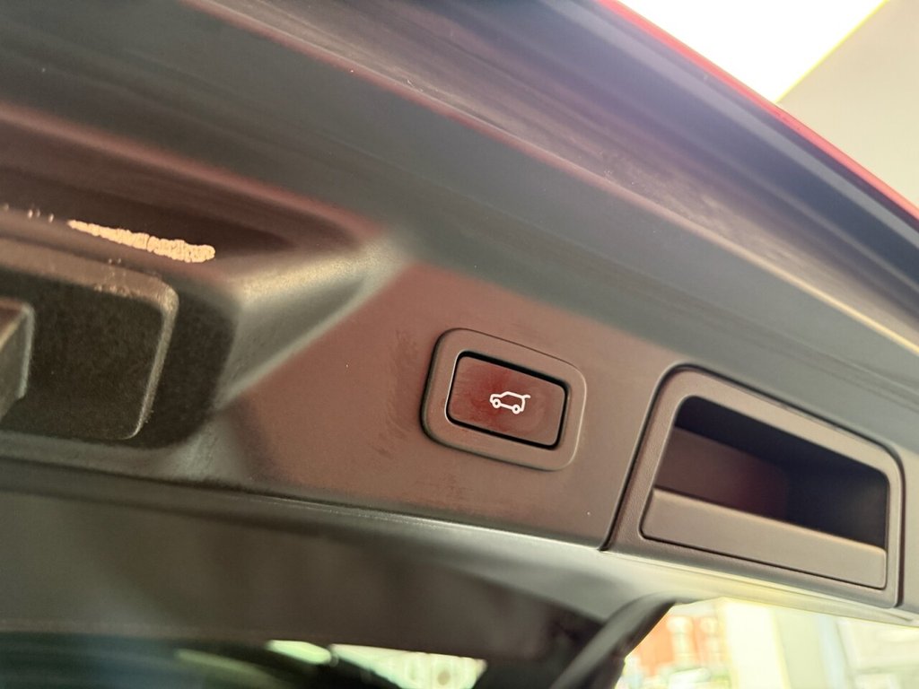 Used Land Rover Range Rover Velar 2018 for sale - 76776693: Photo 14