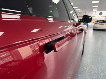 Used Land Rover Range Rover Velar 2018 for sale - 76776693: Photo