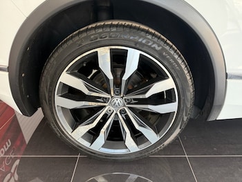 Used Volkswagen Tiguan 2018 for sale - 77780592: Photo